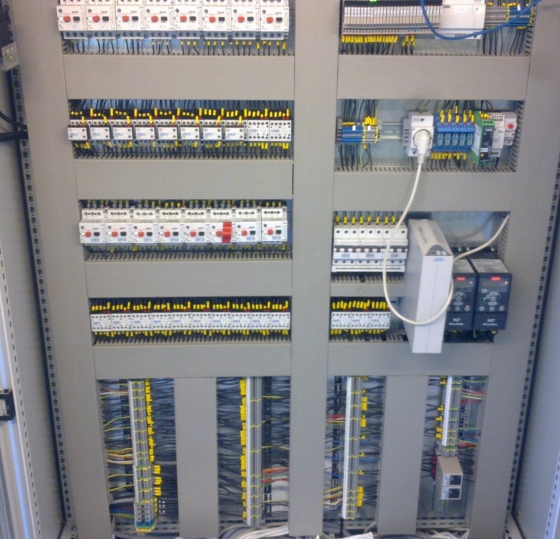 Коммутационный шкаф для проекта по очистке коммунальных стоков